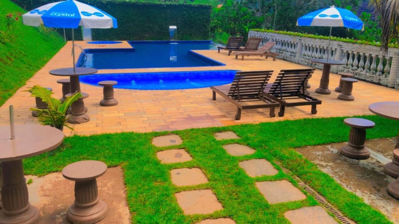 Pousada Nossa Senhora Penedo  Εξωτερικό φωτογραφία The pool at the hotel